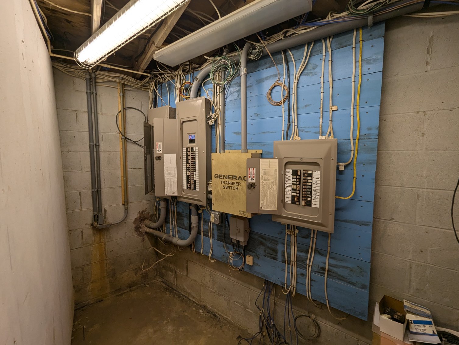 Image for 3 BR, 4 BATH CUSTOM HOME W/ 3-CAR GARAGE