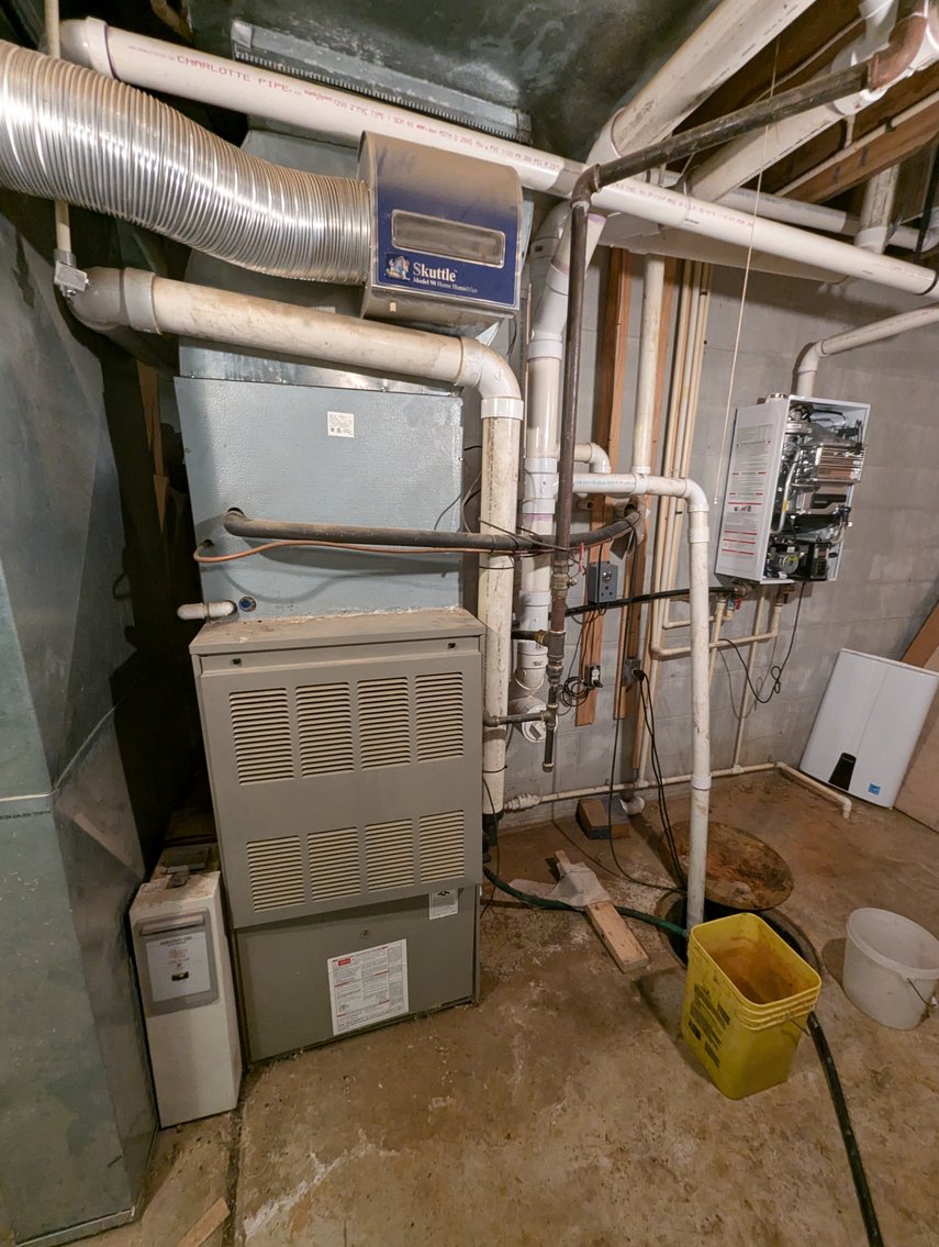 Image for 3 BR, 4 BATH CUSTOM HOME W/ 3-CAR GARAGE