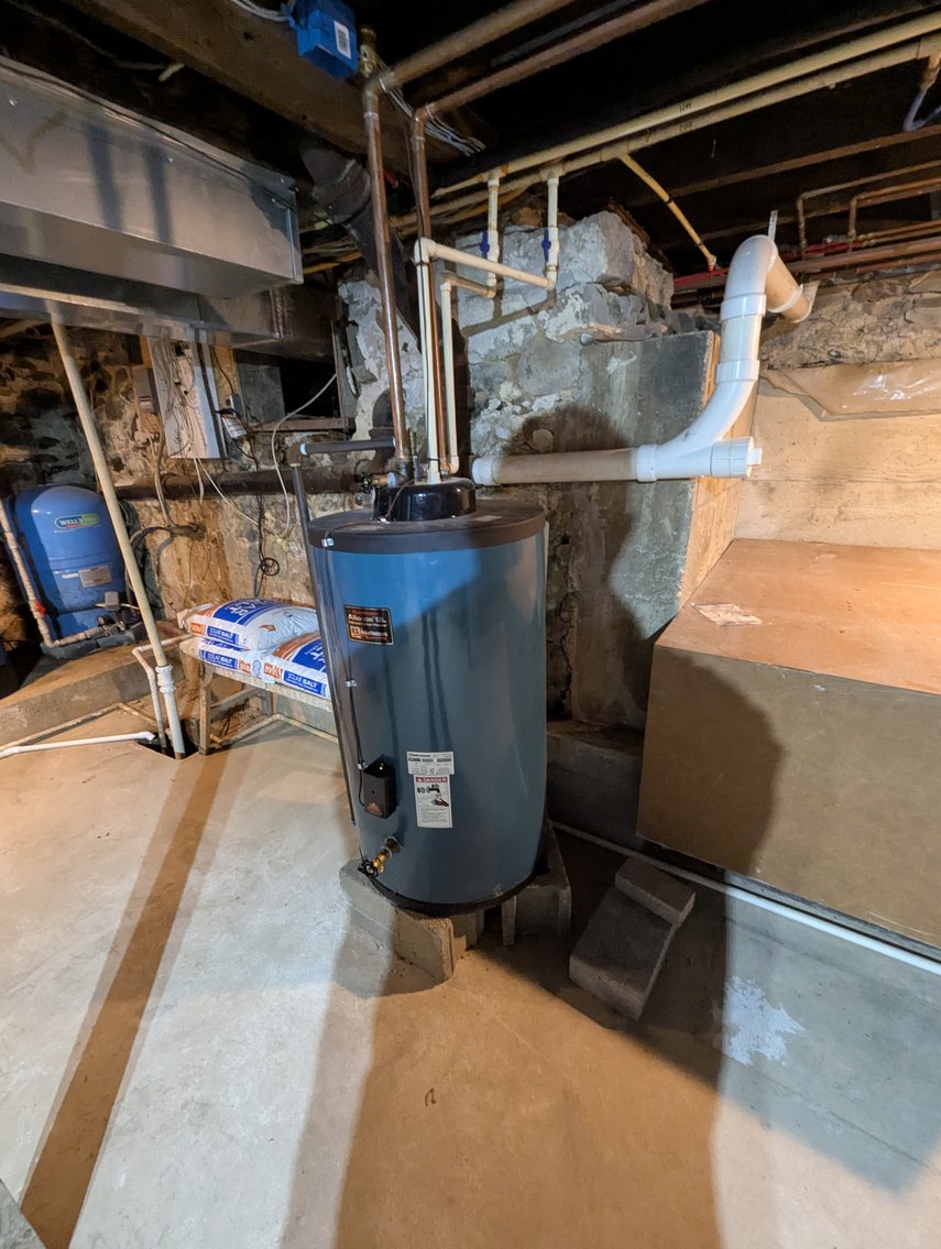 Image for 2-STORY OFFICE BLDG., 62'X40' BLOCK-FRAME SHOP, 40'X24' 3-BAY GARAGE FORMER BLEVINS HEATING & COOLING