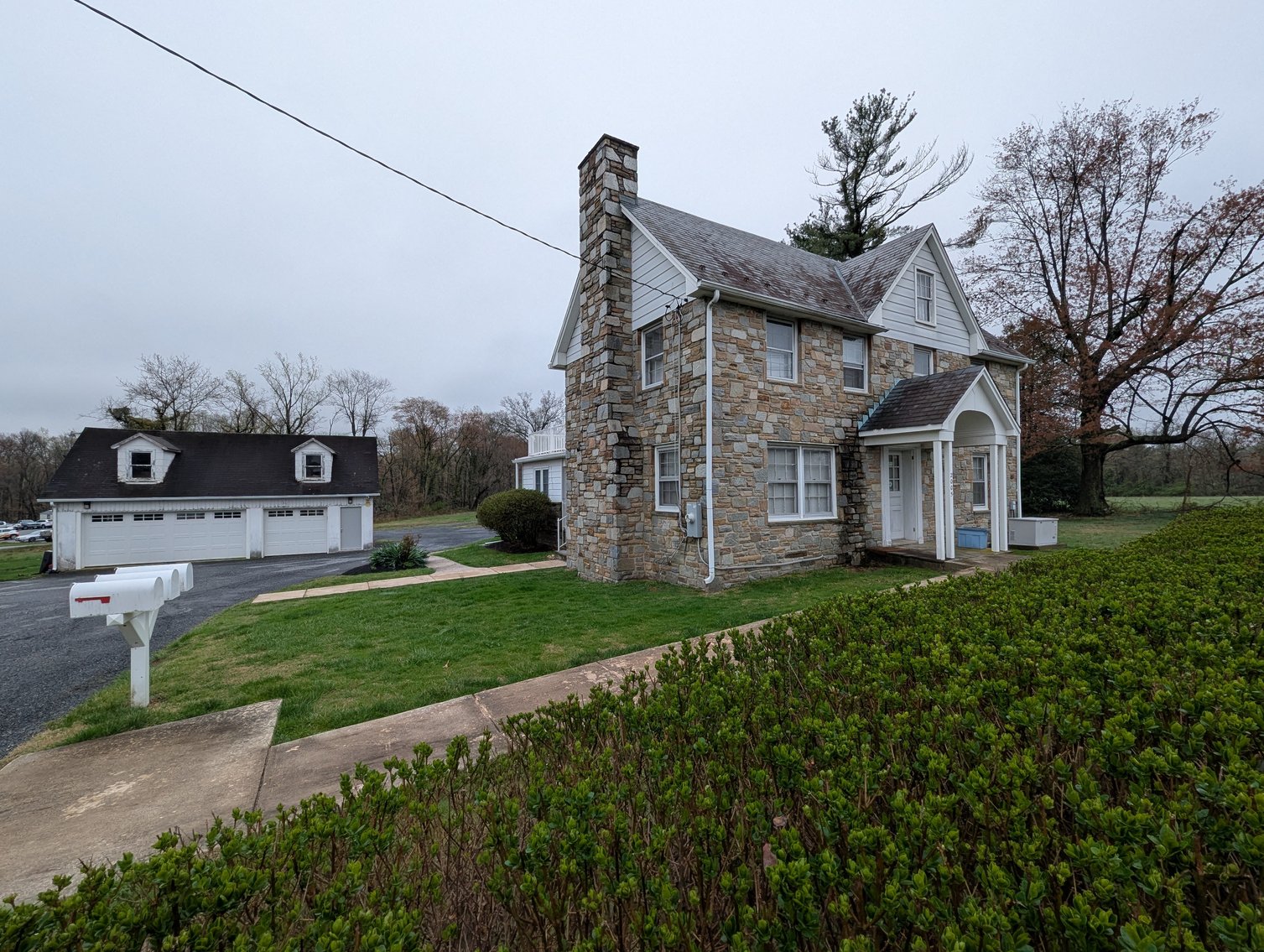 Image for 2-STORY OFFICE BLDG., 62'X40' BLOCK-FRAME SHOP, 40'X24' 3-BAY GARAGE FORMER BLEVINS HEATING & COOLING