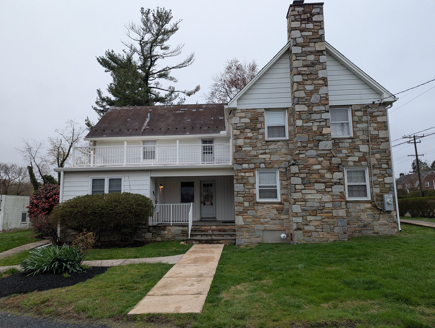 Image for 2-STORY OFFICE BLDG., 62'X40' BLOCK-FRAME SHOP, 40'X24' 3-BAY GARAGE FORMER BLEVINS HEATING & COOLING