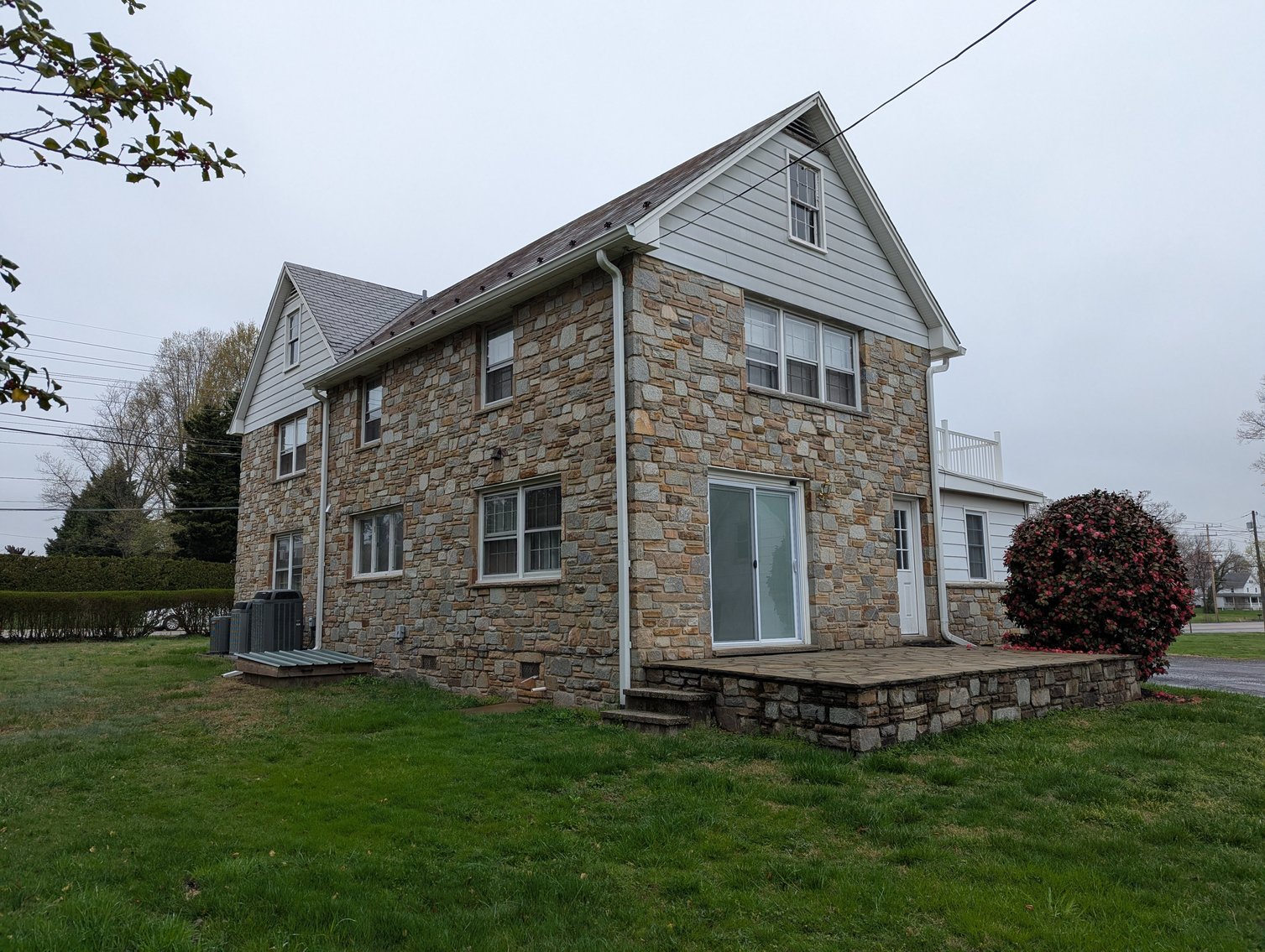 Image for 2-STORY OFFICE BLDG., 62'X40' BLOCK-FRAME SHOP, 40'X24' 3-BAY GARAGE FORMER BLEVINS HEATING & COOLING