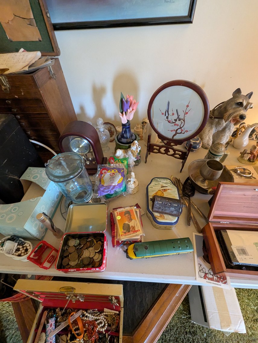 Image for 4 BR, 2.5 BATH BRICK RANCHER/ 2004 MERCURY GRAND MARQUIS, COLLECTIBLES, FURNITURE, HOUSEHOLD ITEMS, & GLASSWARE TBS SM/LG LOTS