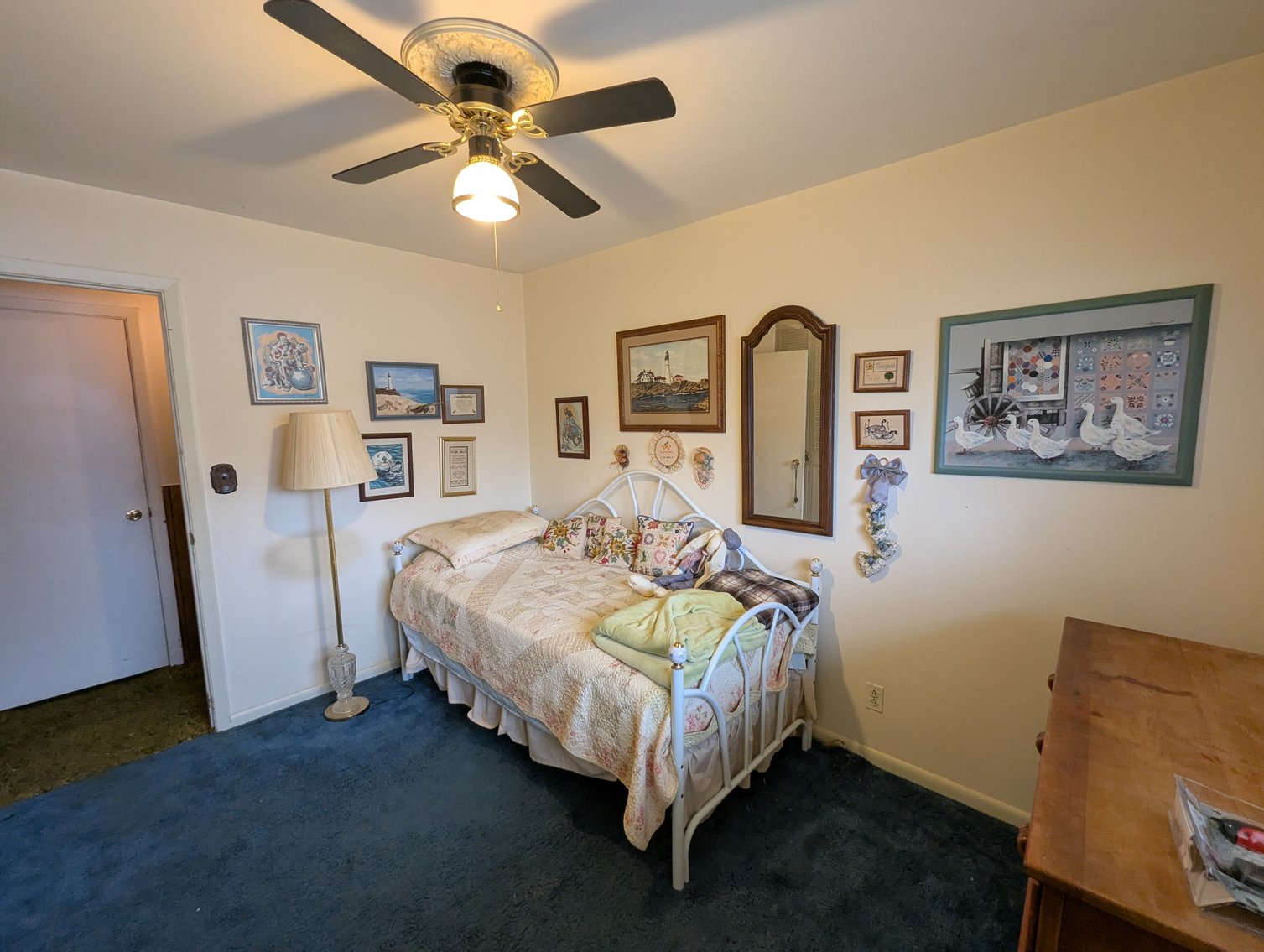 Image for 4 BR, 2.5 BATH BRICK RANCHER/ 2004 MERCURY GRAND MARQUIS, COLLECTIBLES, FURNITURE, HOUSEHOLD ITEMS, & GLASSWARE TBS SM/LG LOTS