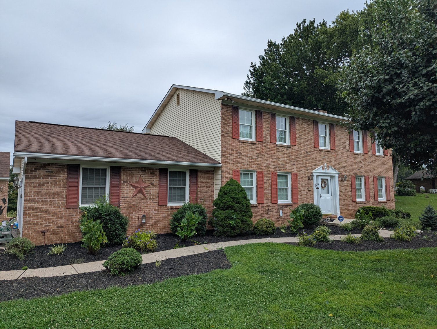 Image for 4 BR, 2.5 BATH HOME W/ ATT. 2-CAR GARAGE/ DET. 3-BAY GARAGE W/ ELECTRIC & HVAC, 20' X 12' SHED/ 1.10 +/- AC LOT/ 91' CHEVY CORVETTE, TOOLS, FURNITURE, GLASSWARE, & MORE!