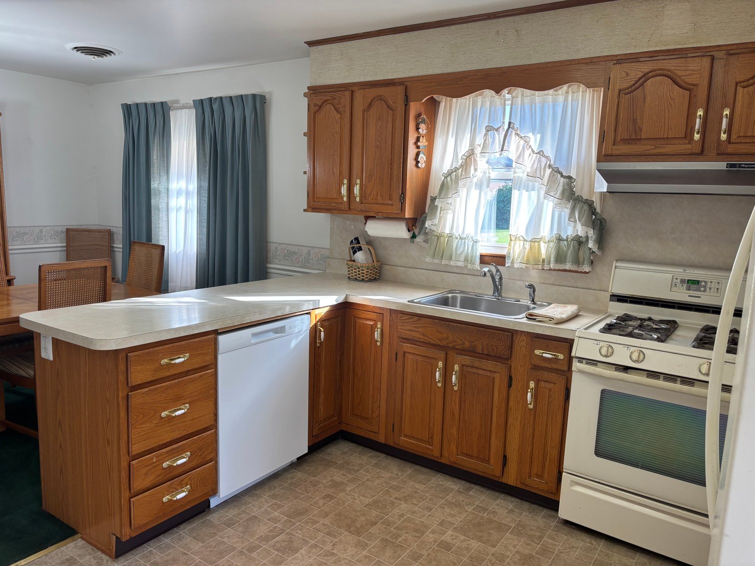 Image for 3 BR, 1 FULL BA, 2 HALF BATH RANCHER W/ DET. 2-CAR GARAGE W/ LEAN TO ON .76 +/- AC / PERSONAL PROPERTY TBS IN ONE LOT