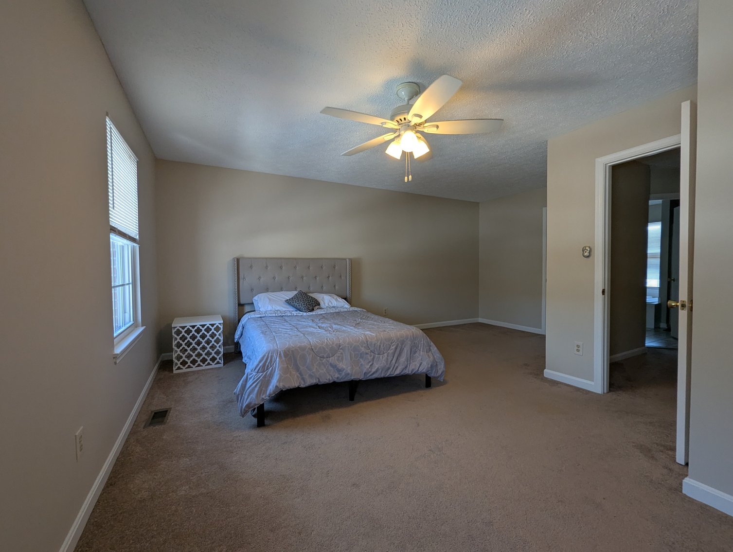 Image for VERY CLEAN BRICK FRONT TOWNHOME