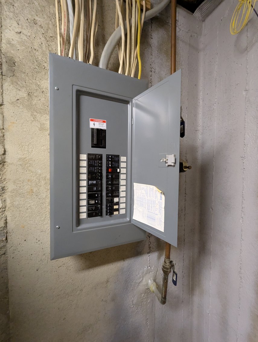 Image for VERY CLEAN BRICK FRONT TOWNHOME