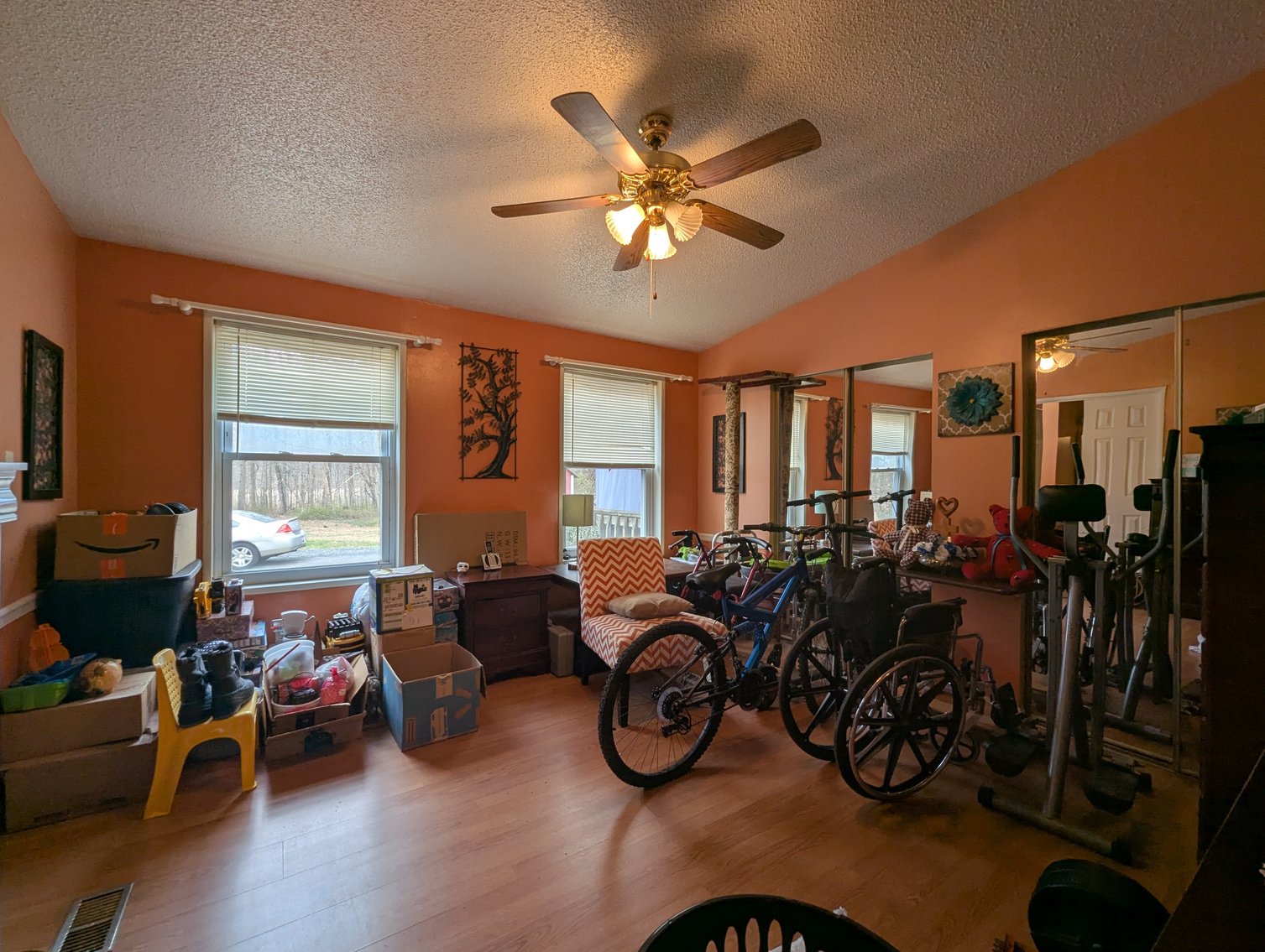 Image for CLEAN 3 BR, 2 BATH, MOVE-IN READY HOME/ (4) PARCELS TOTALING 1.6 +/- AC/ 100' +/- FRONTAGE ON BUSH RIVER W/ PRIVATE PIER