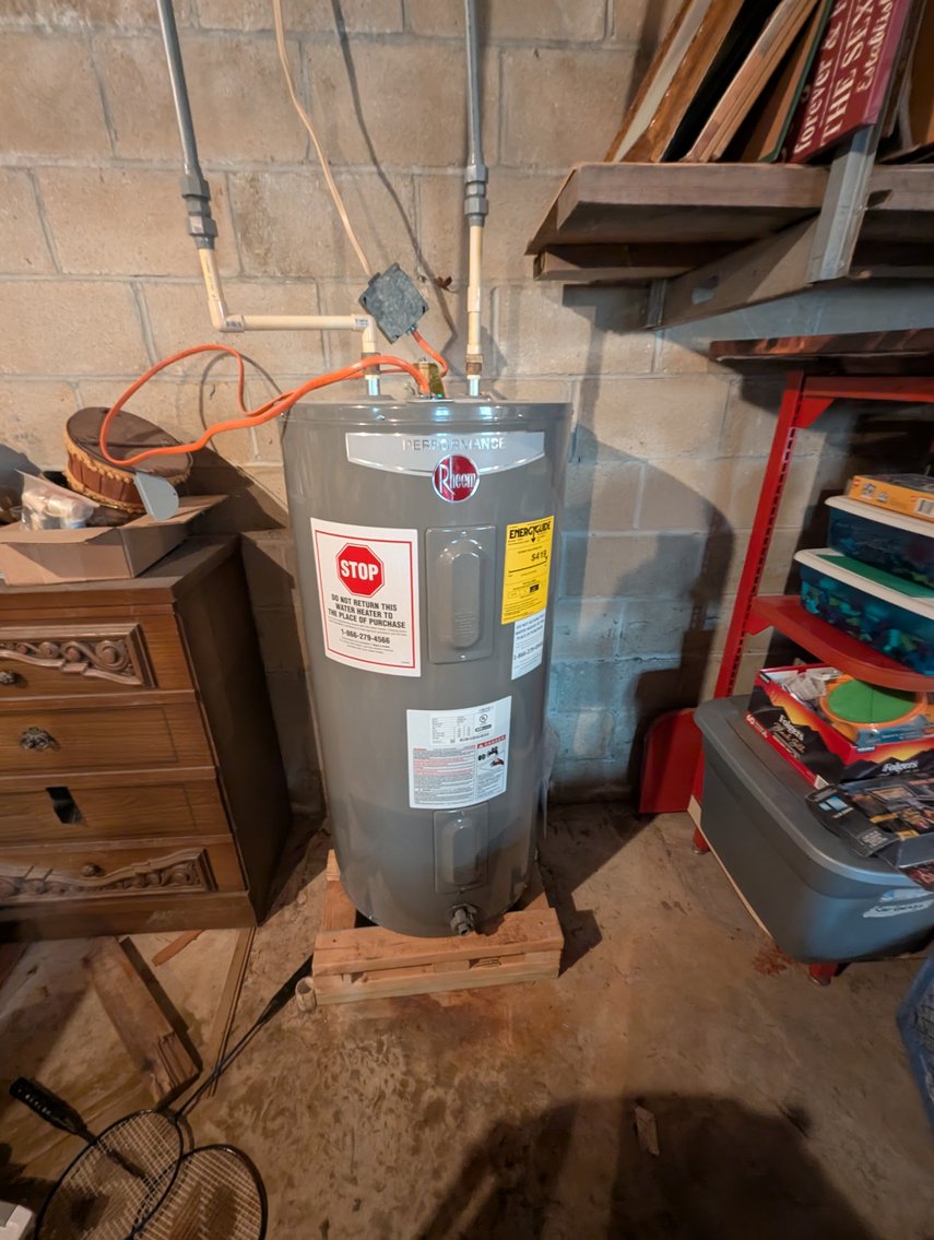 Image for CLEAN 3 BR, 2 BATH, MOVE-IN READY HOME/ (4) PARCELS TOTALING 1.6 +/- AC/ 100' +/- FRONTAGE ON BUSH RIVER W/ PRIVATE PIER