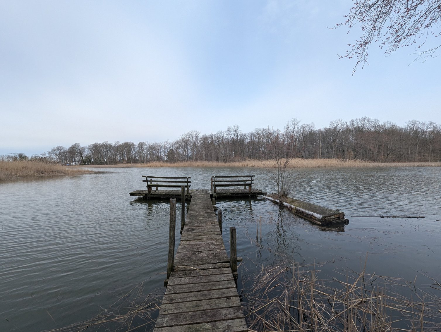 Image for CLEAN 3 BR, 2 BATH, MOVE-IN READY HOME/ (4) PARCELS TOTALING 1.6 +/- AC/ 100' +/- FRONTAGE ON BUSH RIVER W/ PRIVATE PIER