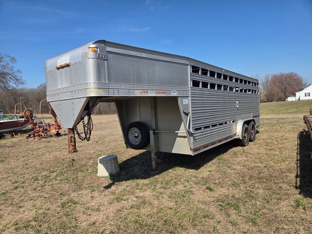 Smith Creek Angus & Marty & Weldon Rooker