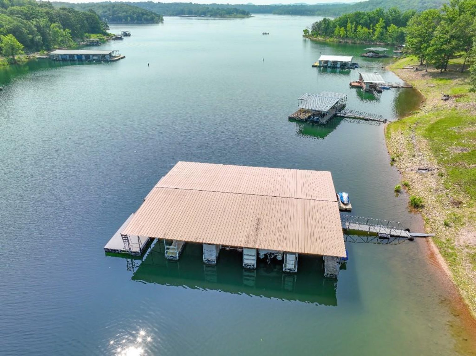 Image for Real Estate Auction with Lake View and Boat Slips