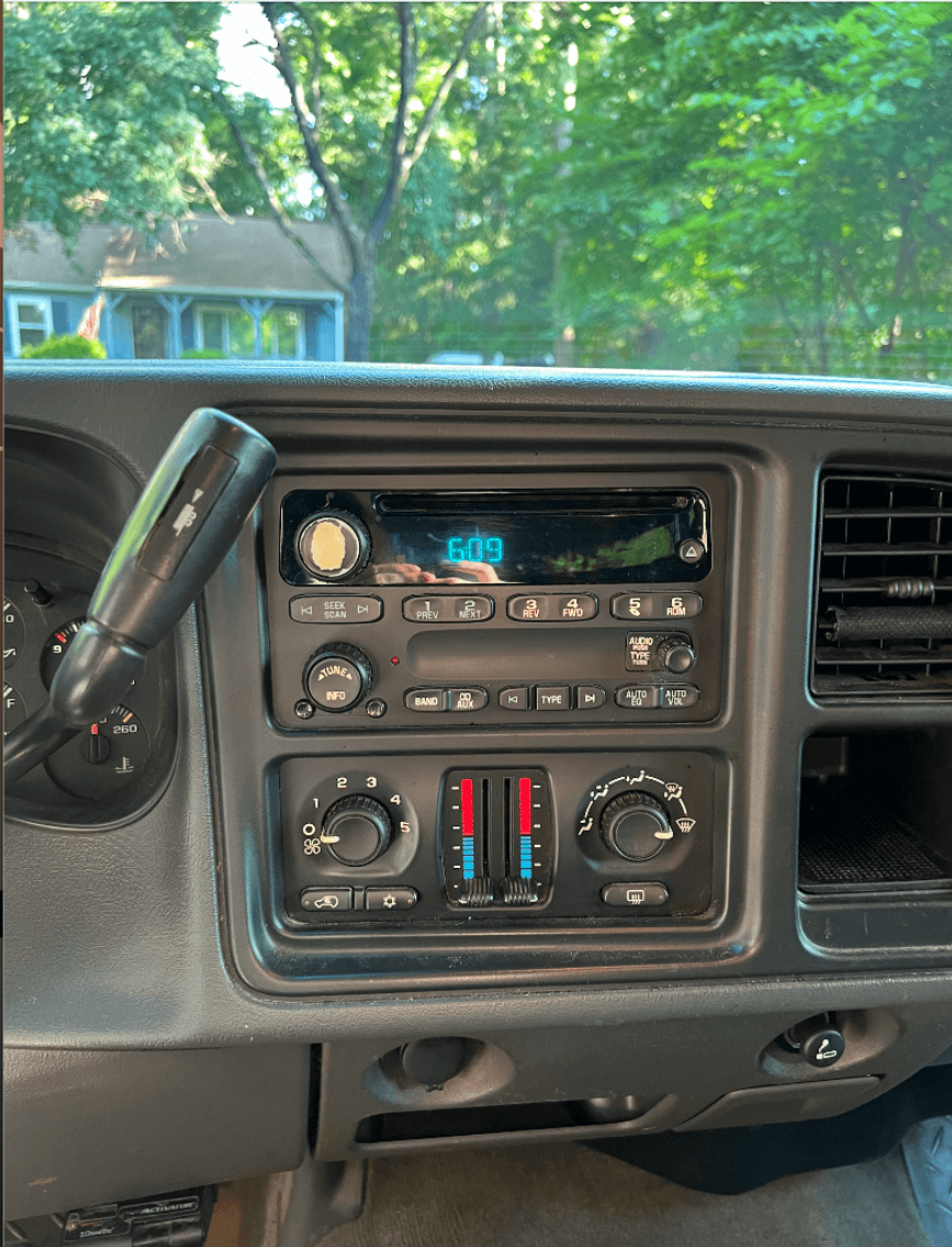 Image for 2005 GMC Sierra Pick up Truck