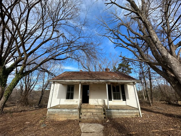 Image for 2 Bed & 1 Bath Fix and Flip Special near Farmville, VA