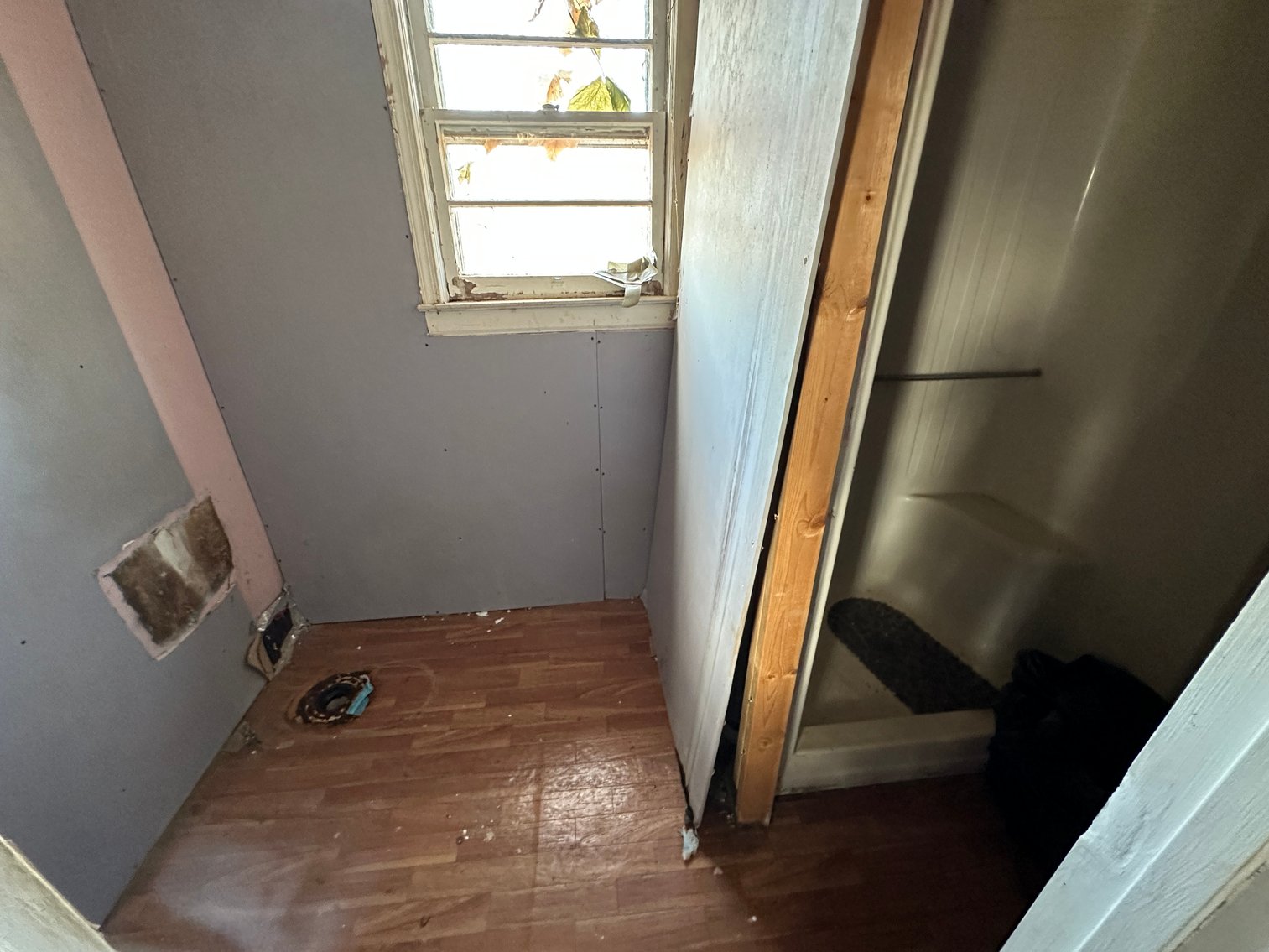 Image for 2 Bed & 1 Bath Fix and Flip Special near Farmville, VA