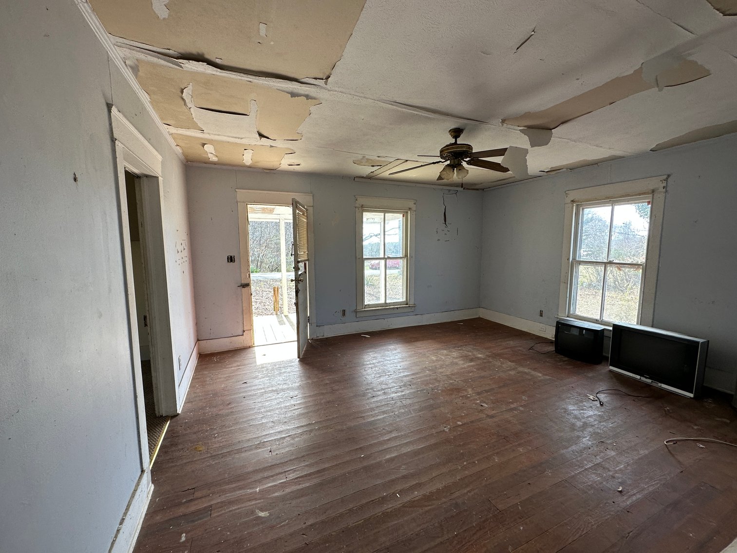 Image for 2 Bed & 1 Bath Fix and Flip Special near Farmville, VA