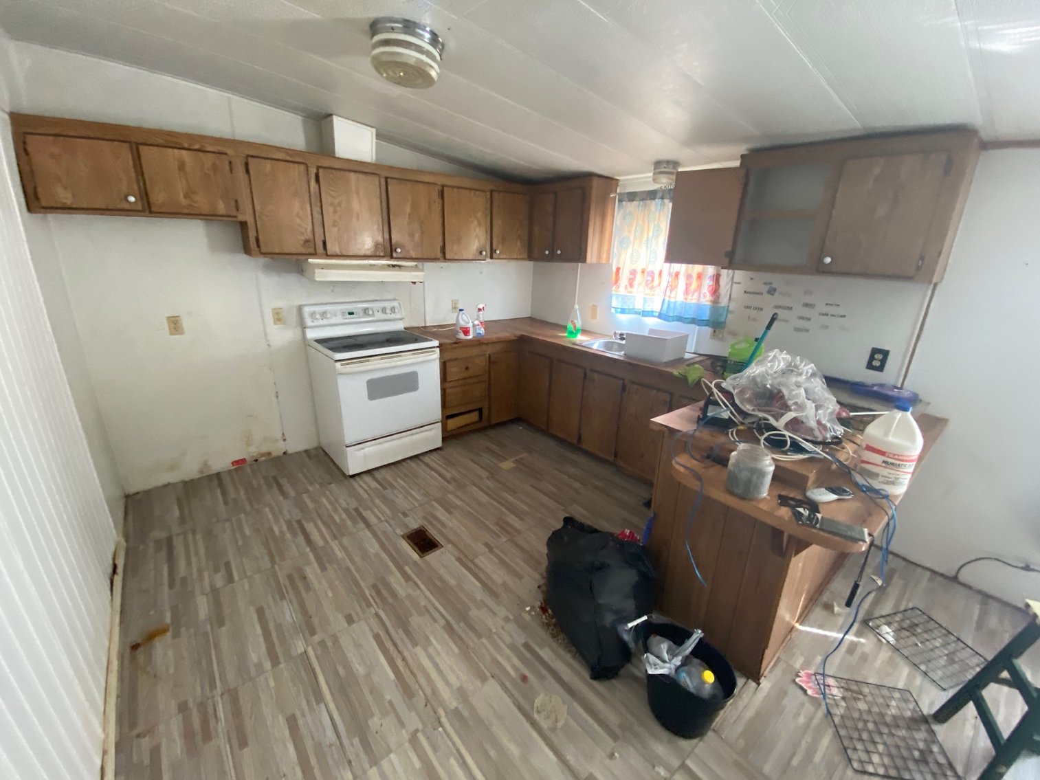 Image for Selling for the Estate of Helvon Smith , 3 Bed & 2 Baths, 7.744 Acres, plus 1.5 story loft home,  a log cabin and outbuilding in Kinsale, VA