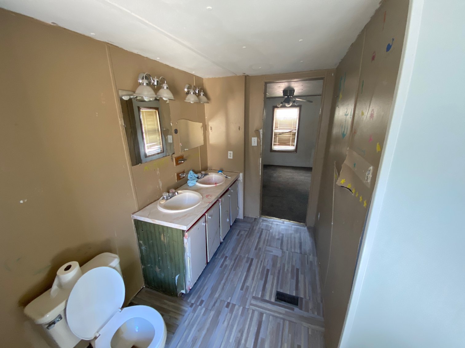 Image for Selling for the Estate of Helvon Smith , 3 Bed & 2 Baths, 7.744 Acres, plus 1.5 story loft home,  a log cabin and outbuilding in Kinsale, VA