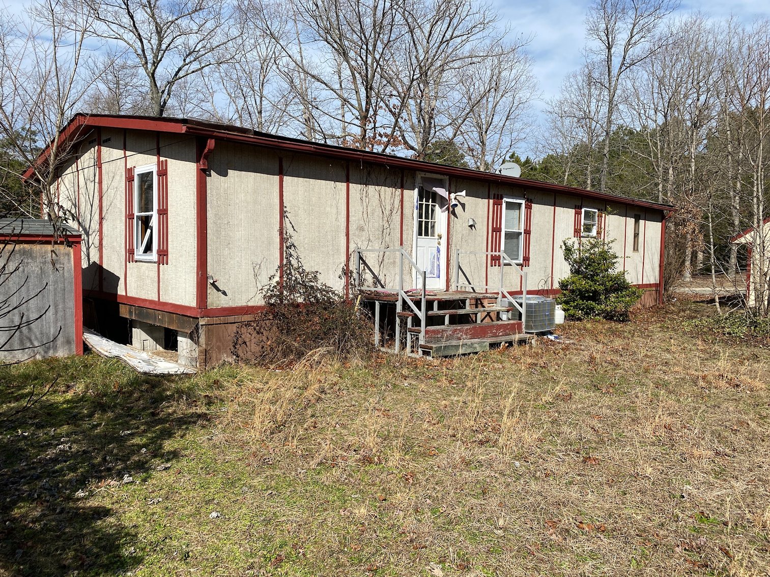 Image for Selling for the Estate of Helvon Smith , 3 Bed & 2 Baths, 7.744 Acres, plus 1.5 story loft home,  a log cabin and outbuilding in Kinsale, VA