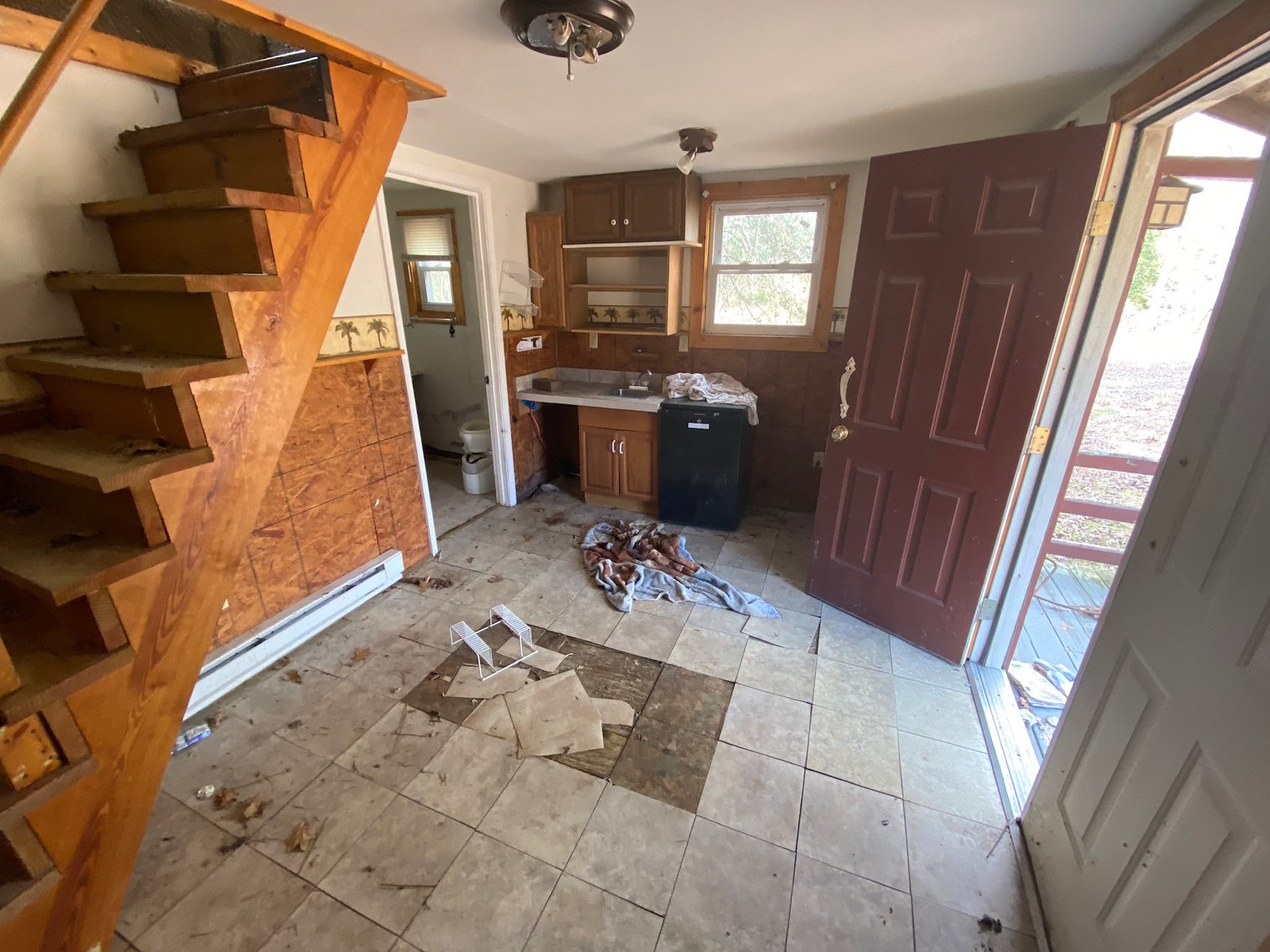 Image for Selling for the Estate of Helvon Smith , 3 Bed & 2 Baths, 7.744 Acres, plus 1.5 story loft home,  a log cabin and outbuilding in Kinsale, VA