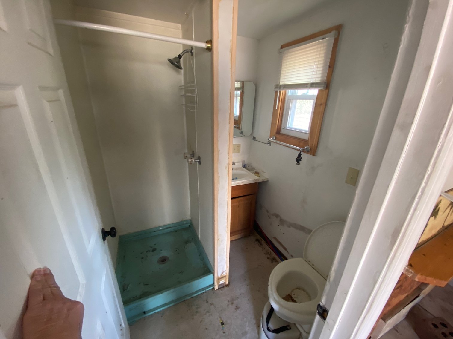 Image for Selling for the Estate of Helvon Smith , 3 Bed & 2 Baths, 7.744 Acres, plus 1.5 story loft home,  a log cabin and outbuilding in Kinsale, VA