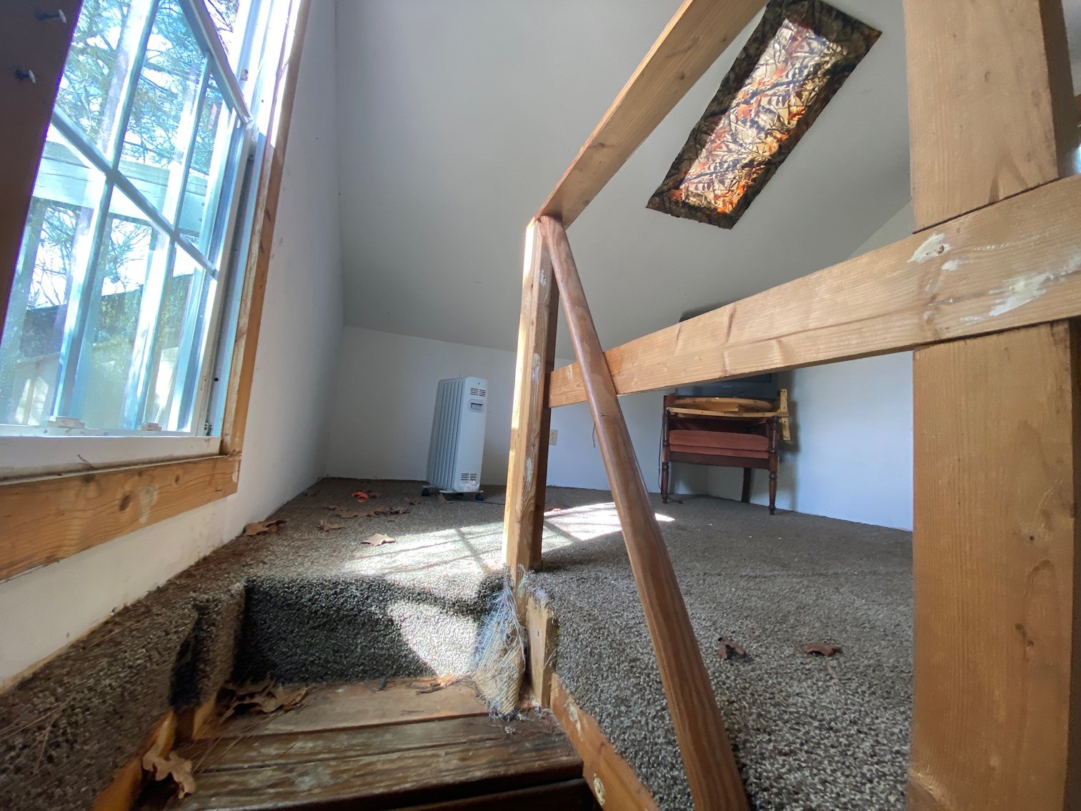 Image for Selling for the Estate of Helvon Smith , 3 Bed & 2 Baths, 7.744 Acres, plus 1.5 story loft home,  a log cabin and outbuilding in Kinsale, VA