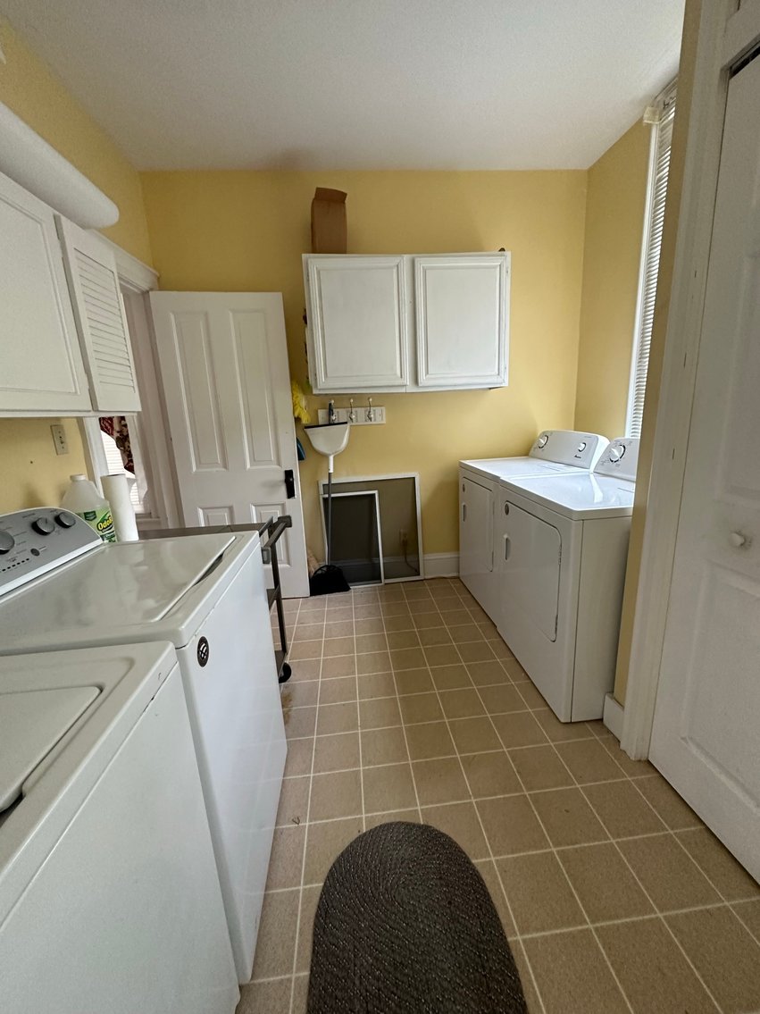 Image for 8883 Sam Snead Hwy, Hot Springs, VA - The Hot Springs Victorian Inn