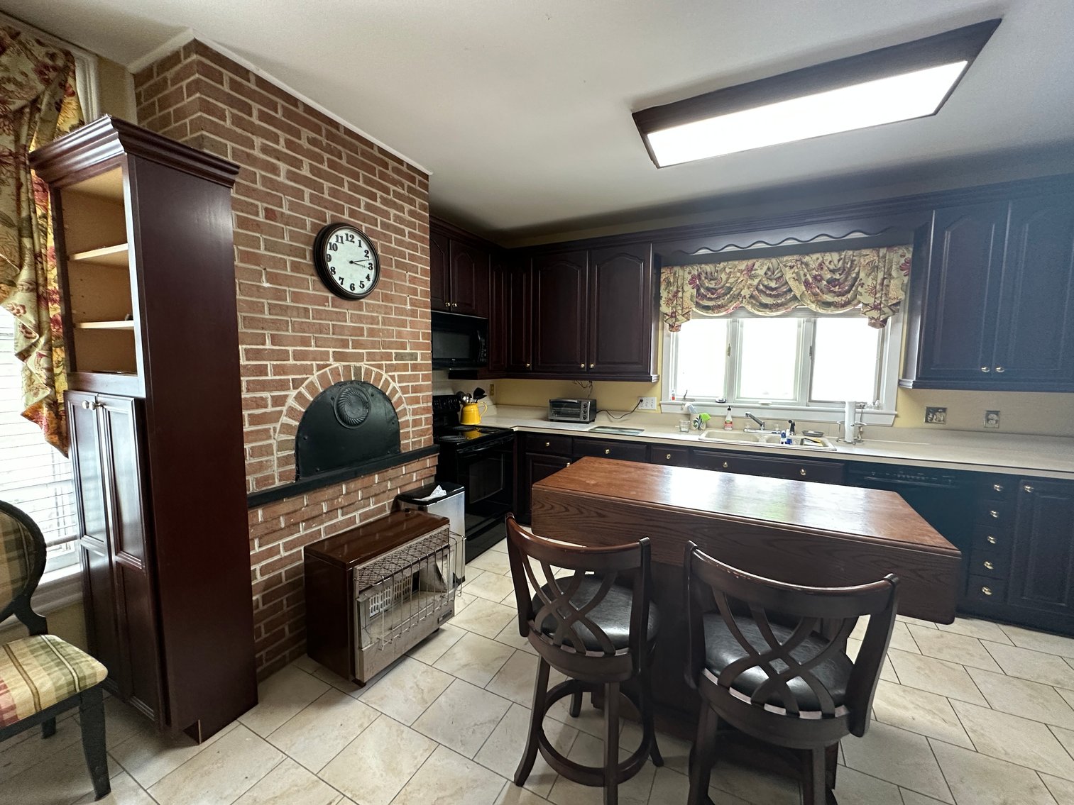 Image for 8883 Sam Snead Hwy, Hot Springs, VA - The Hot Springs Victorian Inn