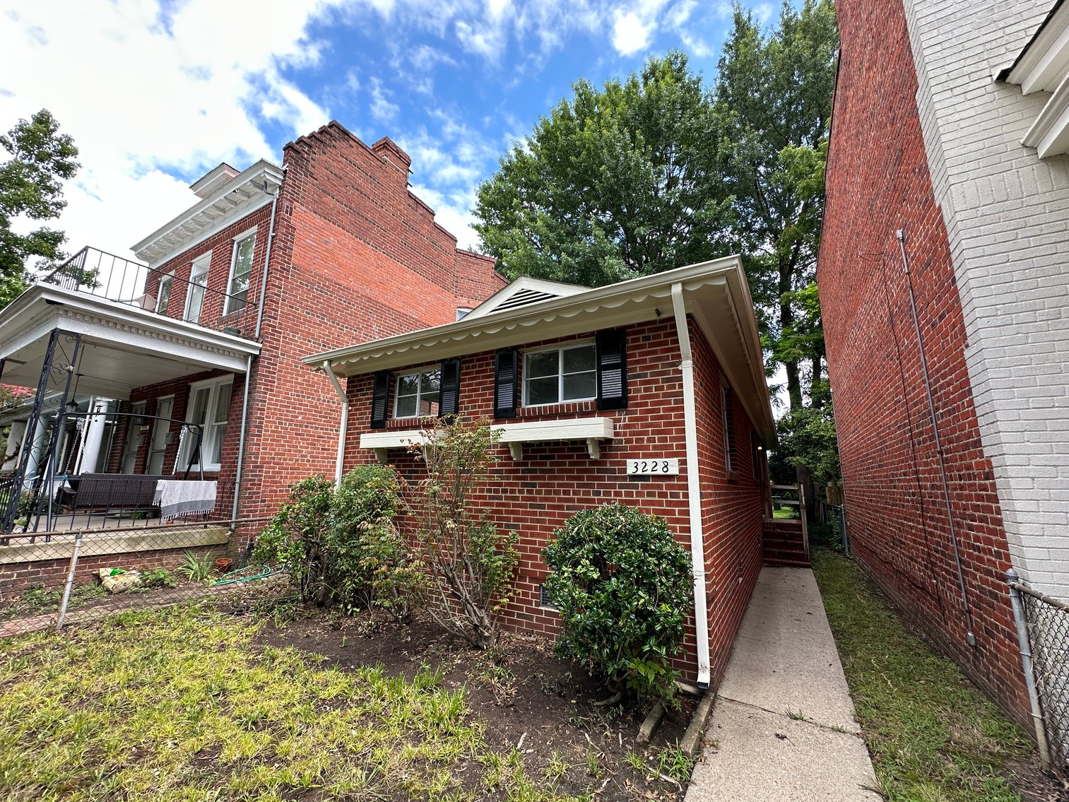 Image for 1 Bed/ 1 Bath Brick Rancher located in the Museum District ; 3228 W. Franklin St