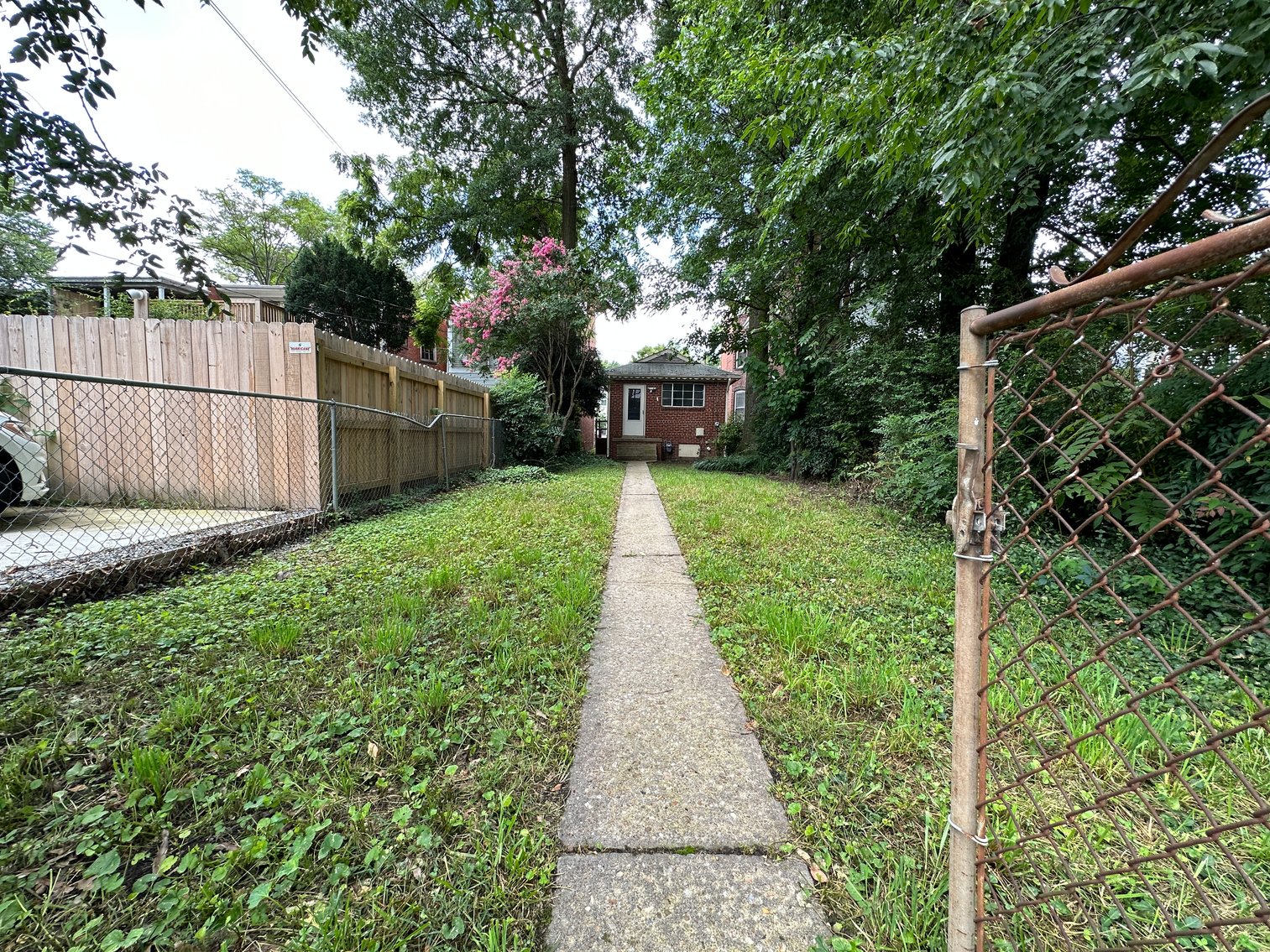 Image for 1 Bed/ 1 Bath Brick Rancher located in the Museum District ; 3228 W. Franklin St