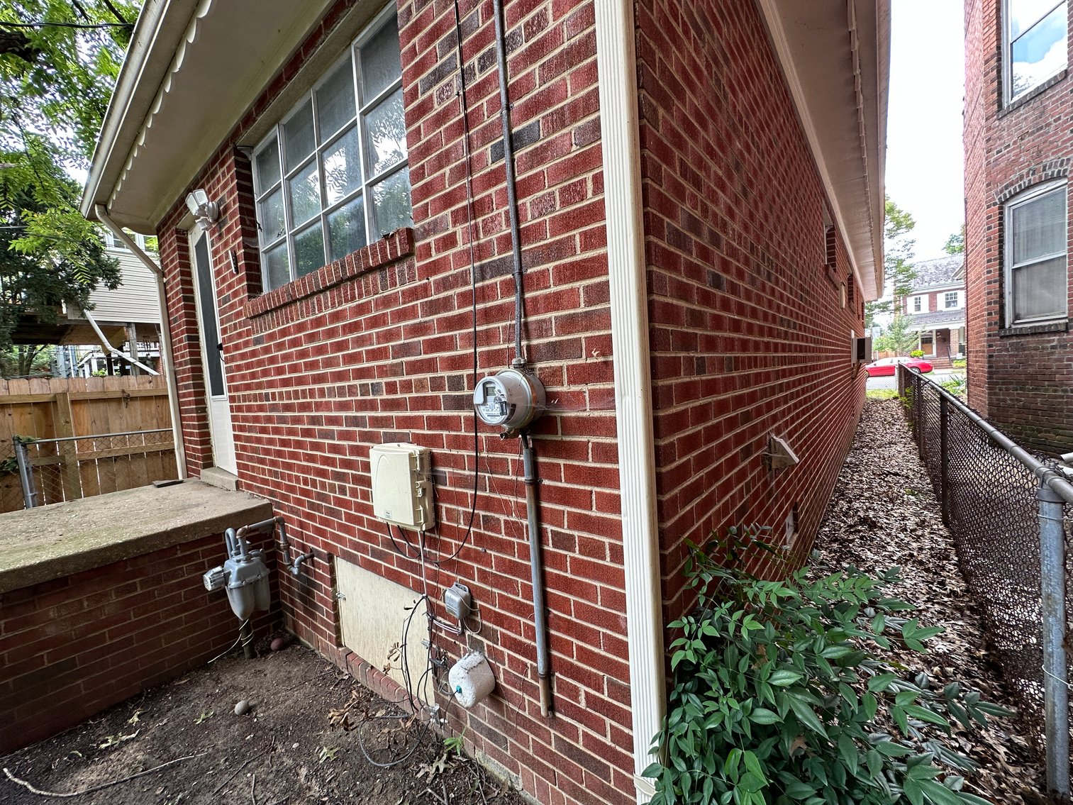 Image for 1 Bed/ 1 Bath Brick Rancher located in the Museum District ; 3228 W. Franklin St