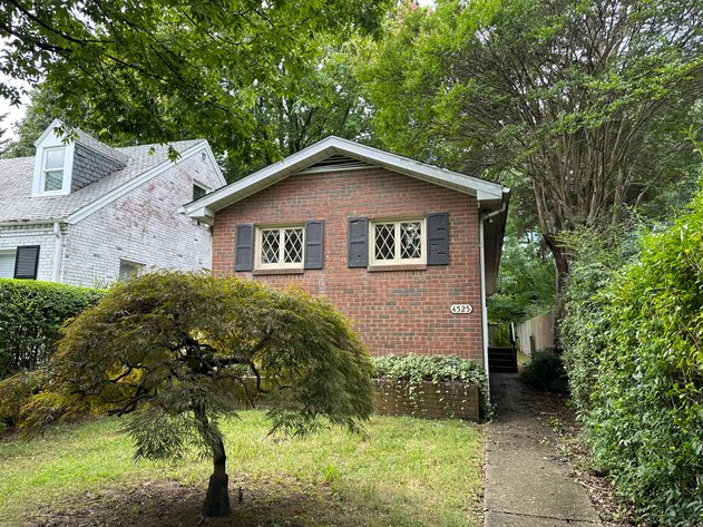 Image for 1 Bed/ 1 Bath Brick Rancher located in Willow Lawn; 4525 Fitzhugh Ave