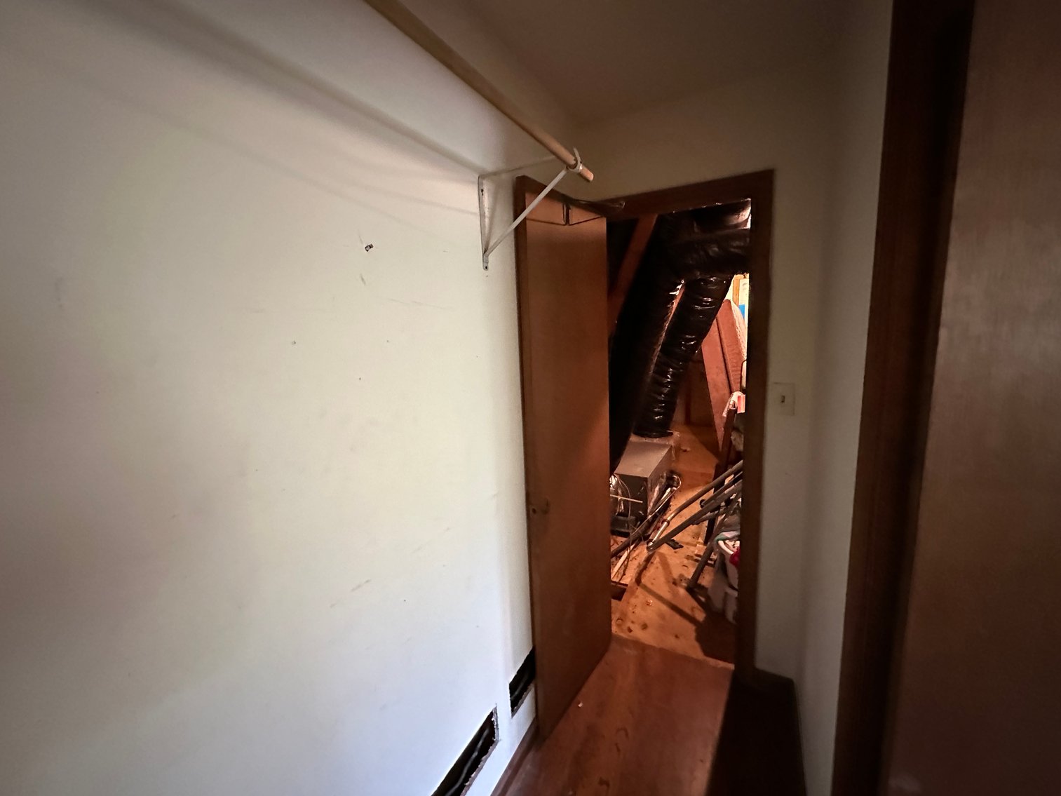 Image for Selling for the Estate of  Geoffrey Peterson . 3 Bed / 2 Bath 2247 Sq. with a large unfinished basement .