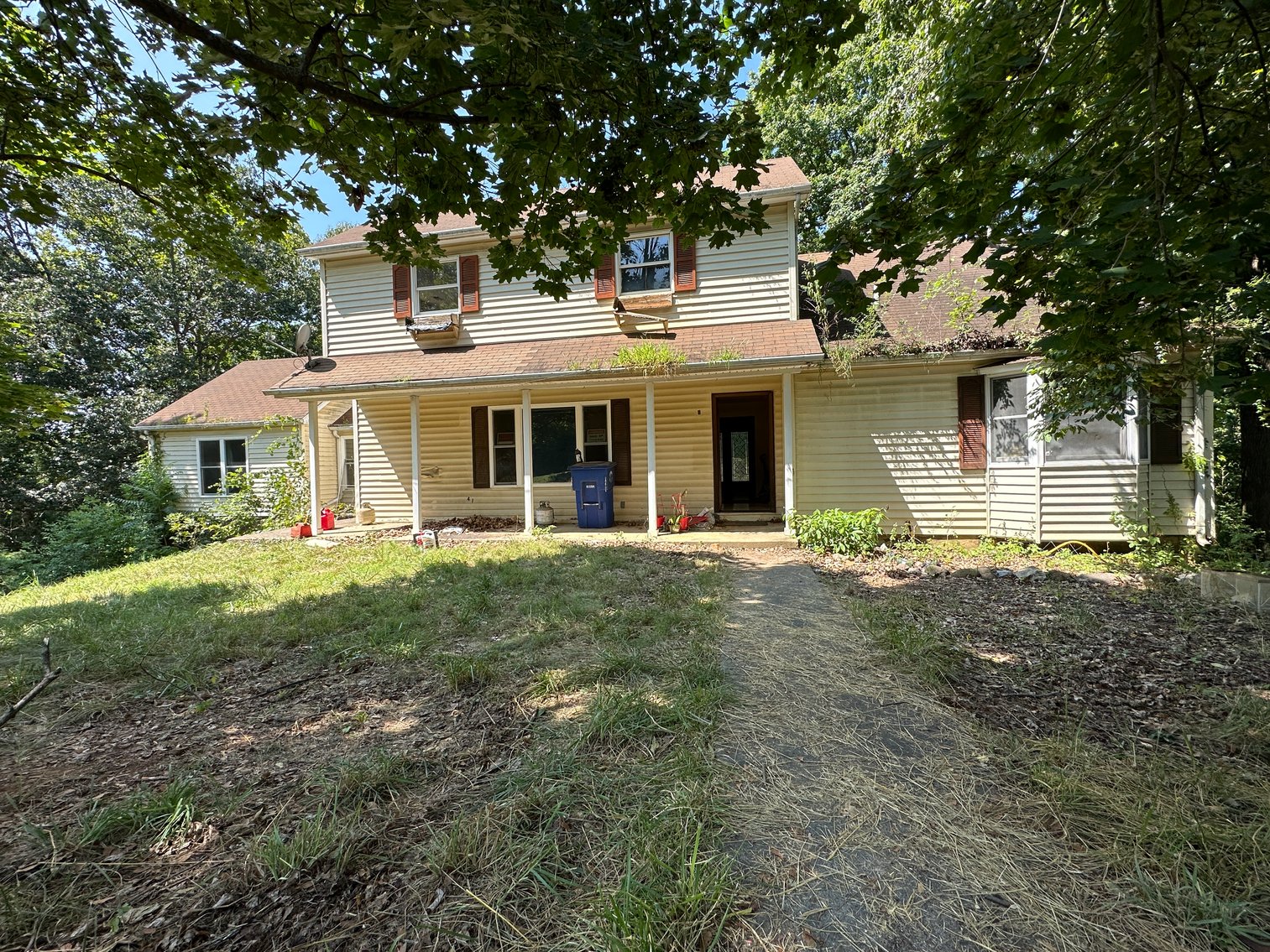 Image for Selling for the Estate of  Geoffrey Peterson . 3 Bed / 2 Bath 2247 Sq. with a large unfinished basement .