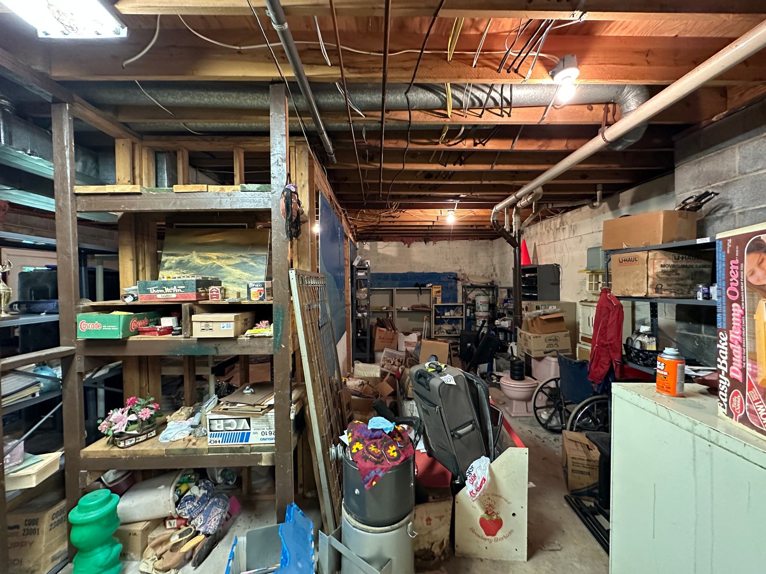 Image for Selling for the Estate of  Geoffrey Peterson . 3 Bed / 2 Bath 2247 Sq. with a large unfinished basement .