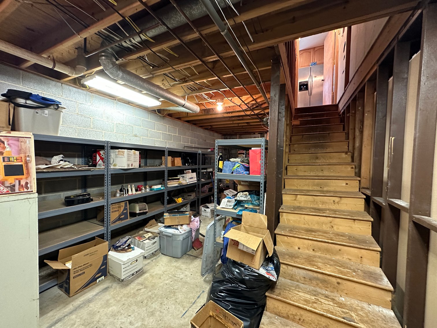 Image for Selling for the Estate of  Geoffrey Peterson . 3 Bed / 2 Bath 2247 Sq. with a large unfinished basement .