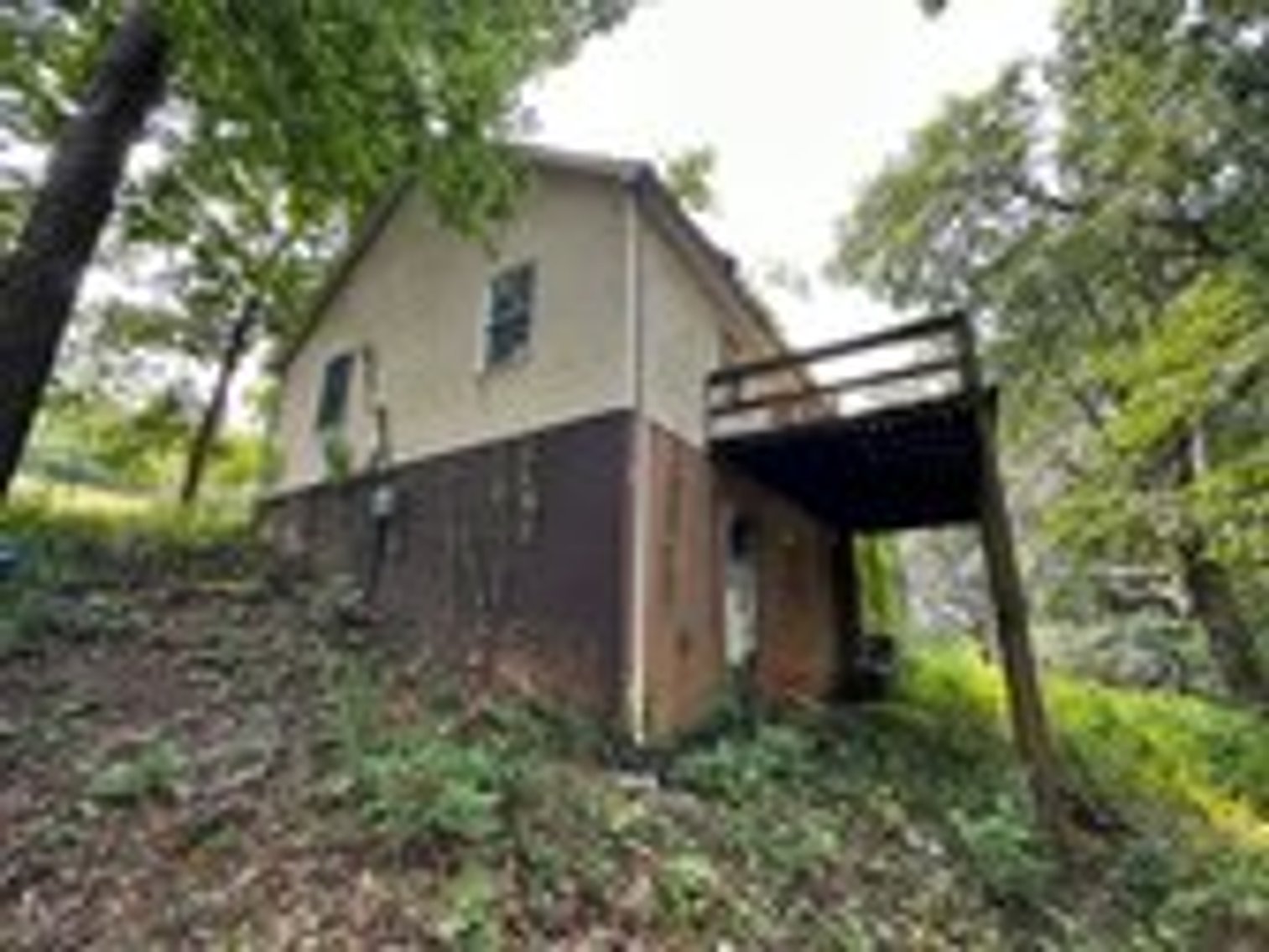 Image for Selling for the Estate of  Geoffrey Peterson . 3 Bed / 2 Bath 2247 Sq. with a large unfinished basement .