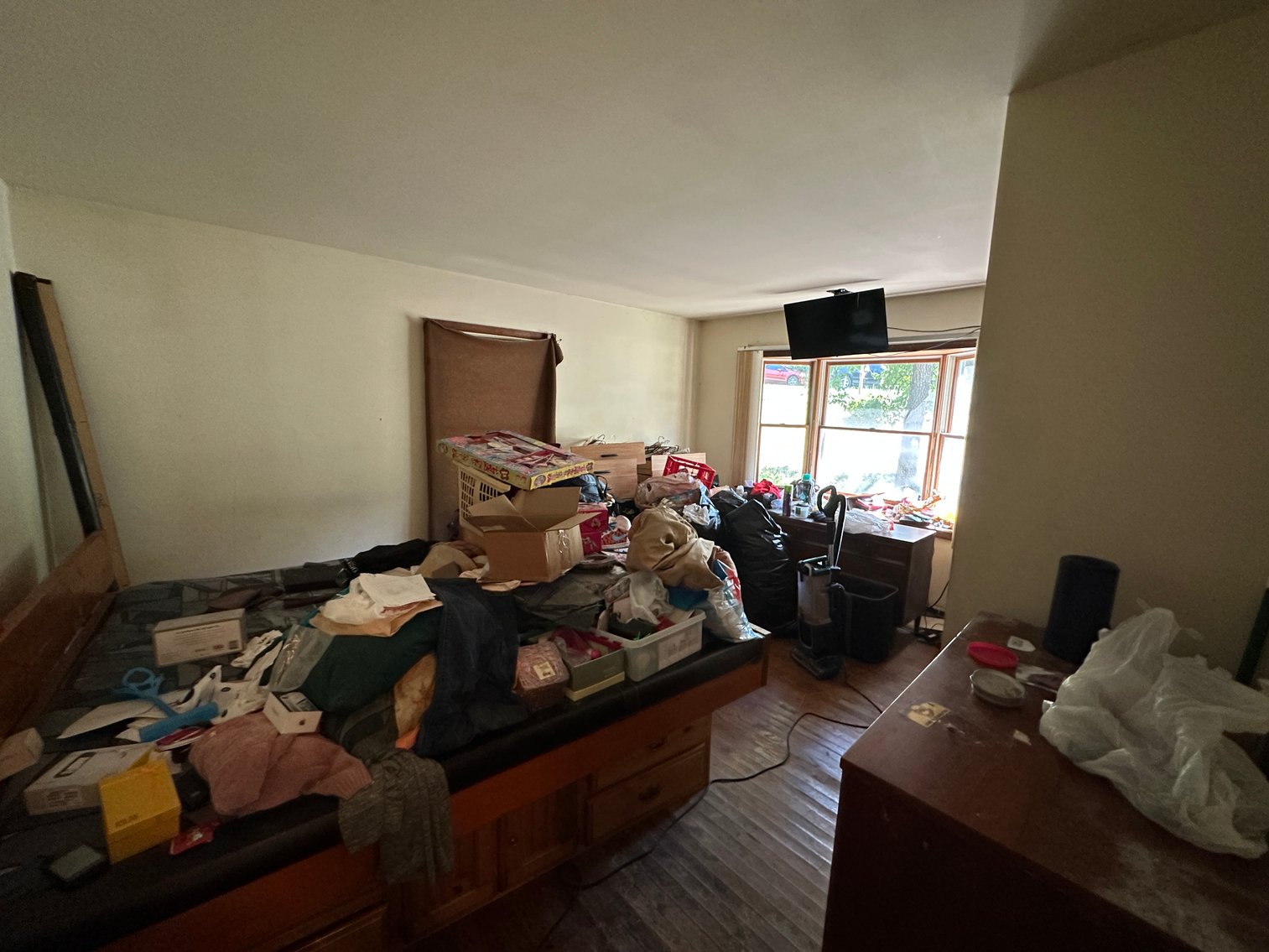 Image for Selling for the Estate of  Geoffrey Peterson . 3 Bed / 2 Bath 2247 Sq. with a large unfinished basement .