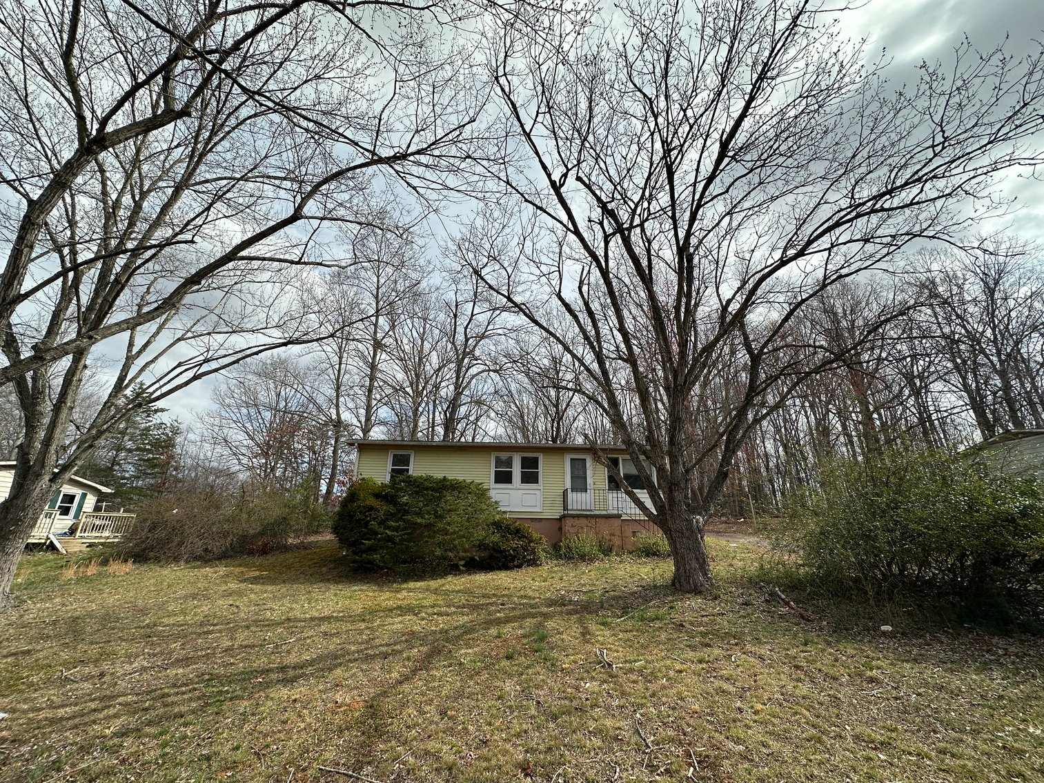 Image for House Flipper Special. Income Producing Opportunity in Fredericksburg, Va. 3 Bed/ 1 Bath, 920 Sq. ft on .41 Acres - Elk Dr