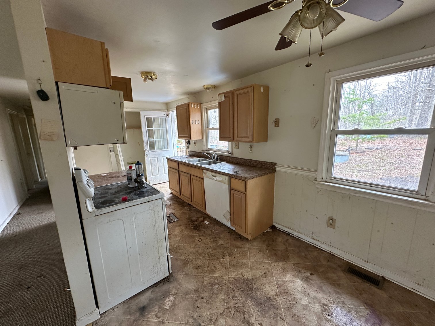 Image for House Flipper Special. Income Producing Opportunity in Fredericksburg, Va. 3 Bed/ 1 Bath, 920 Sq. ft on .41 Acres - Elk Dr