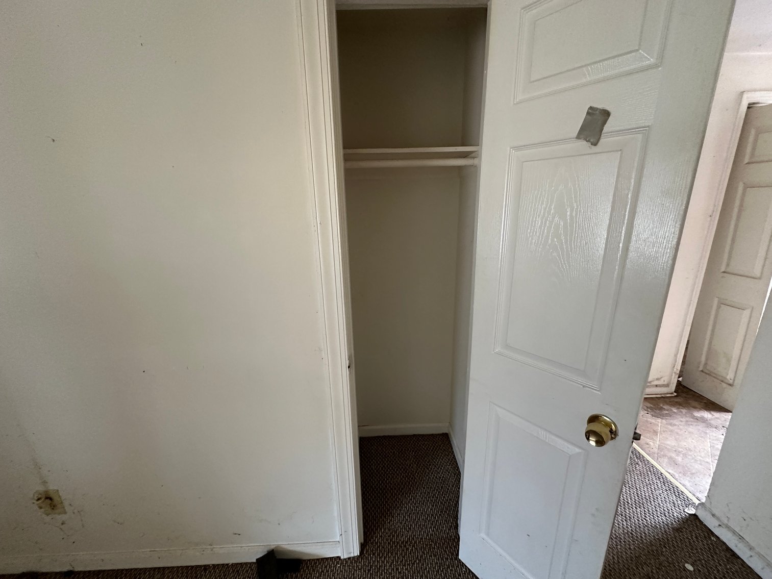 Image for House Flipper Special. Income Producing Opportunity in Fredericksburg, Va. 3 Bed/ 1 Bath, 920 Sq. ft on .41 Acres - Elk Dr