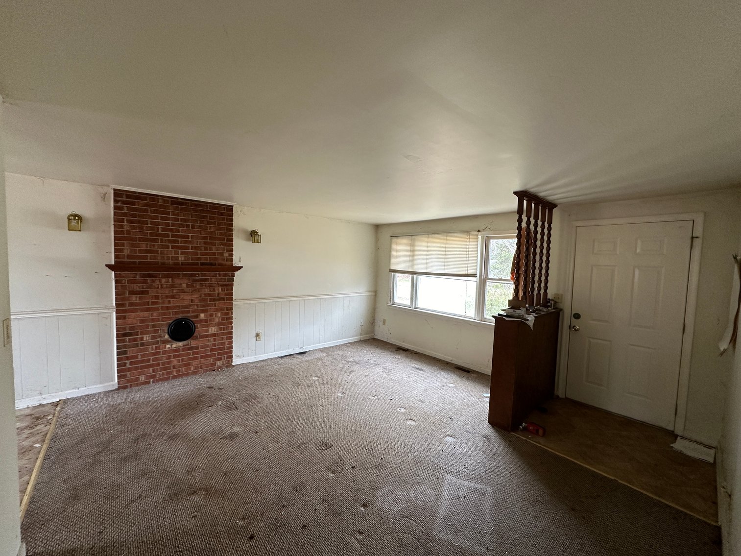 Image for House Flipper Special. Income Producing Opportunity in Fredericksburg, Va. 3 Bed/ 1 Bath, 920 Sq. ft on .41 Acres - Elk Dr