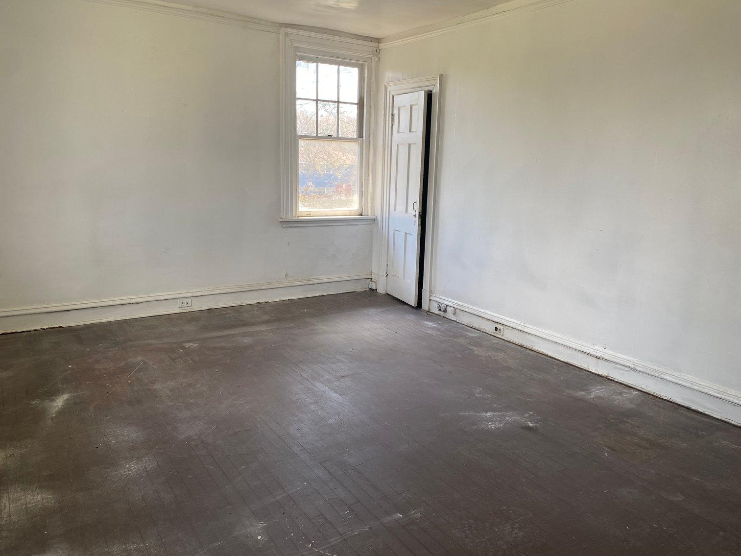 Image for Richmond VA - 2,792 SF Former Nursing Home - Zoned R-48 Multi Family Residential - 3822 Chamberlayne AVE