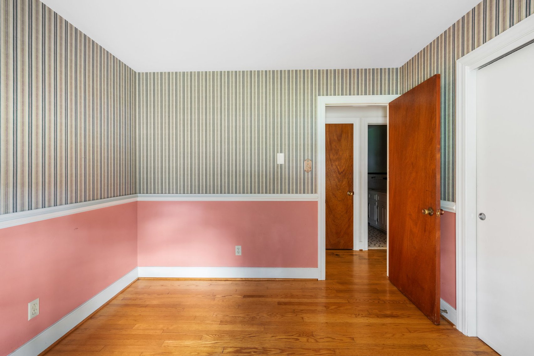 Image for 4 Bed/2.5 Bath Quaint Brick Ranch Minutes Outside of Short Pump - 11992 S Anna Dr