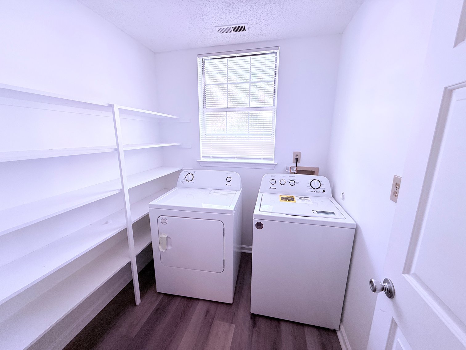 Image for Renovated 3 bed/ 2.5 Bath End unit Townhouse -  5361 Gardner Ct. Williamsburg, Va 23188