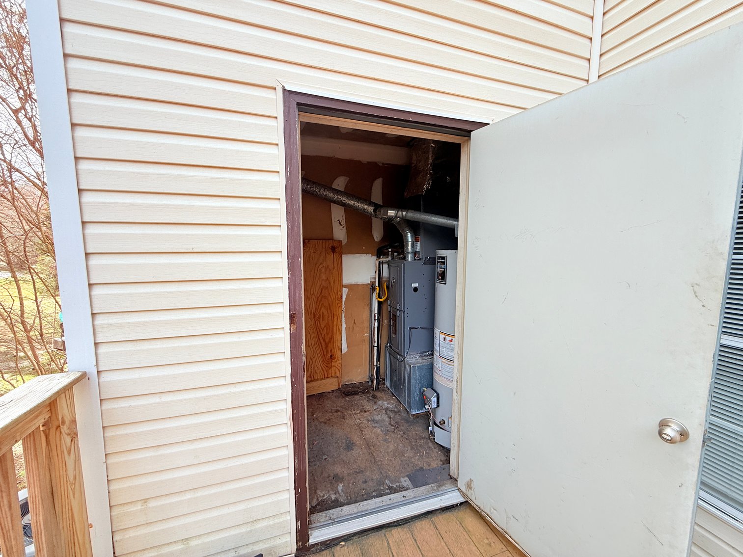 Image for Renovated 3 bed/ 2.5 Bath End unit Townhouse -  5361 Gardner Ct. Williamsburg, Va 23188