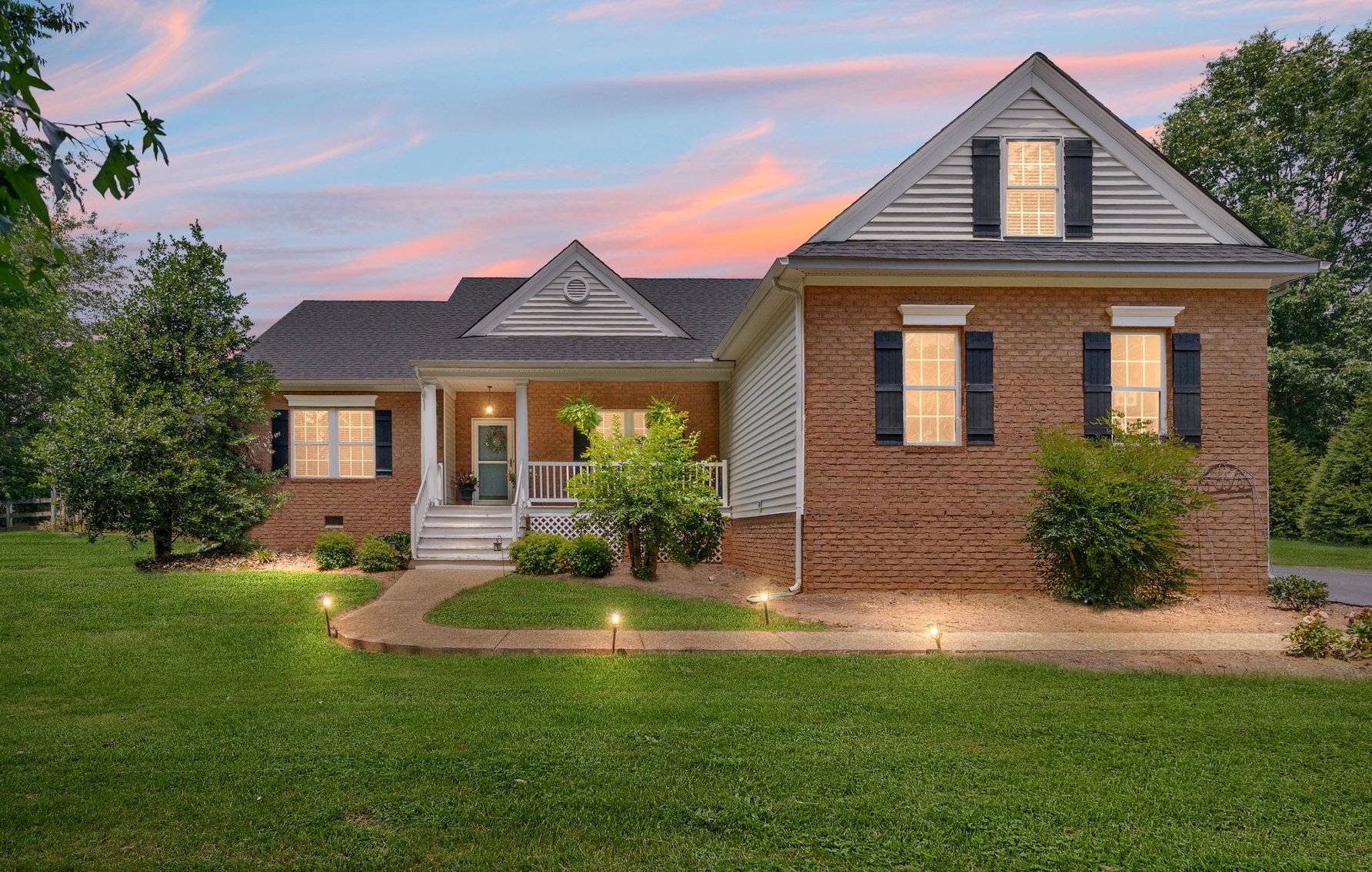 Image for FINANCE FRIENDLY AUCTION -  Charming 3 BD/ 2 BA, 2,146 sq ft Brick Ranch on 1+/- acres in the Courthouse Commons Area of Goochland