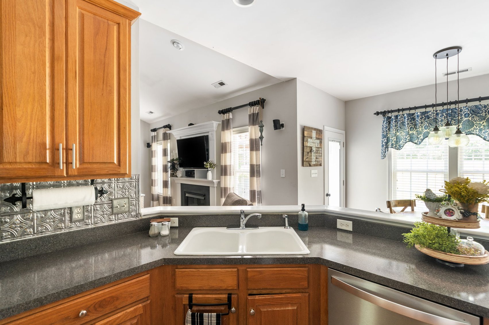 Image for FINANCE FRIENDLY AUCTION -  Charming 3 BD/ 2 BA, 2,146 sq ft Brick Ranch on 1+/- acres in the Courthouse Commons Area of Goochland