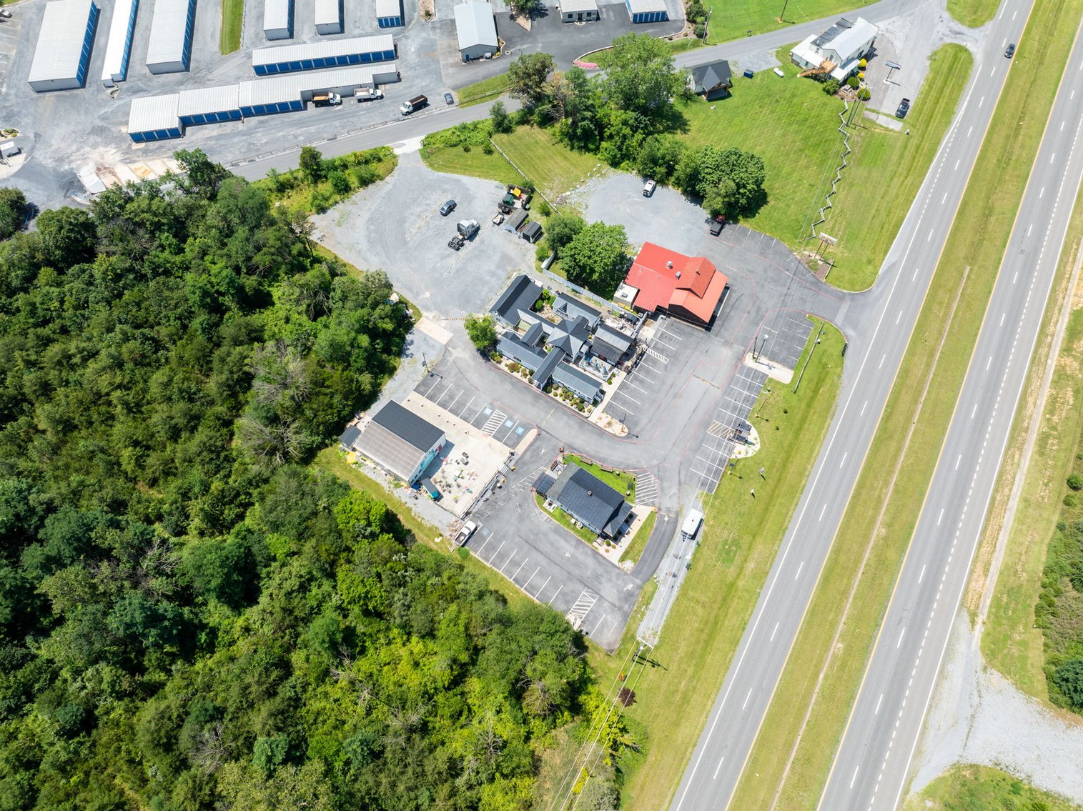 Image for Income Producing Multi-Tenant Commercial Retail Center - 6 Buildings on 1.59 Acres - Elkton VA